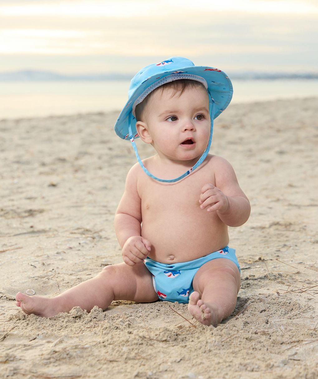 βρεφικό μαγιό πάνα γαλάζιο με καρχαρίες για αγόρι