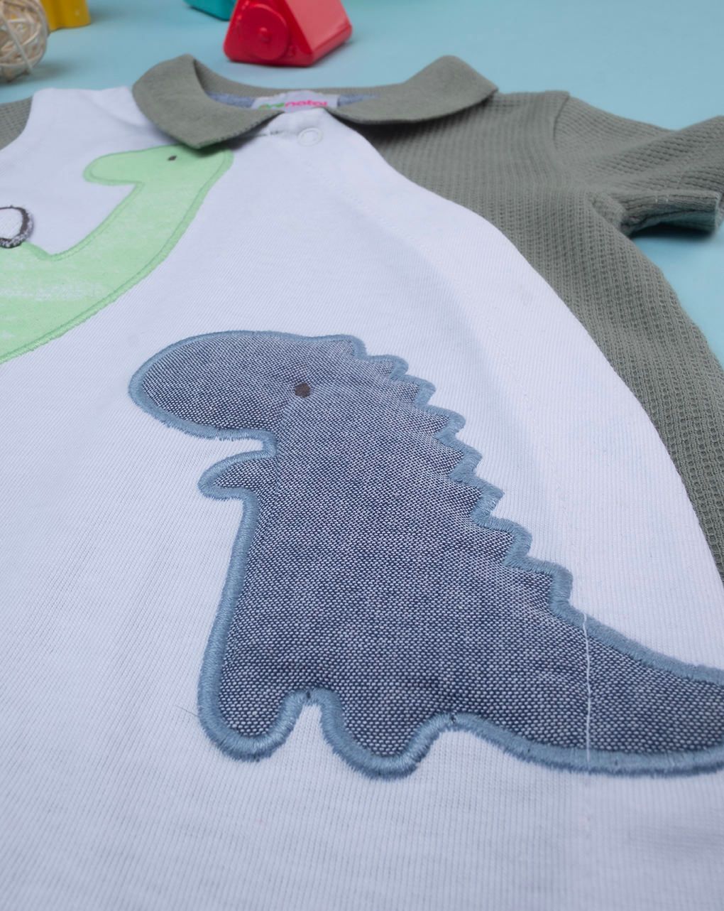 βρεφικό φορμάκι λευκό/χακί happy dino για αγόρι - Prénatal