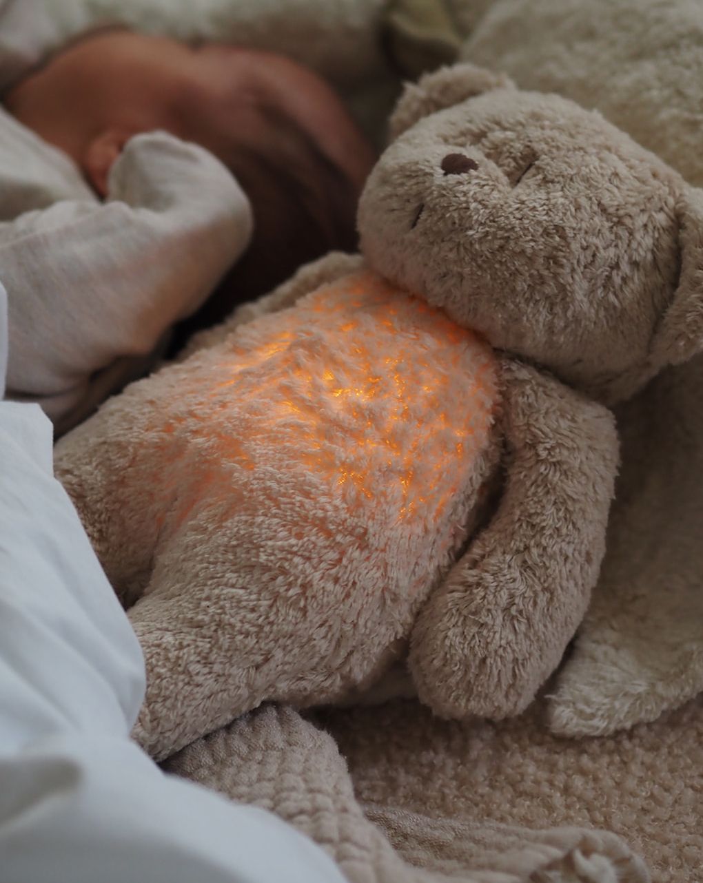 Moonie αρκουδάκι με φως από οργανικό βαμβάκι χρώμα sand - MOONIES