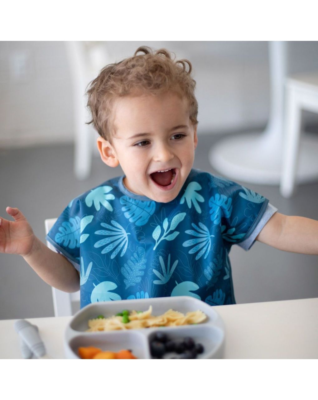 Bumkins αδιάβροχη σαλιάρα junior blue tropic 12-36m 3308013 - BUMKINS