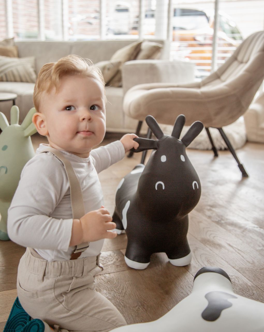 Tryco skippy φουσκωτή αγελάδα μαύρη χοπ-χοπ tr-902737 - TRYCO