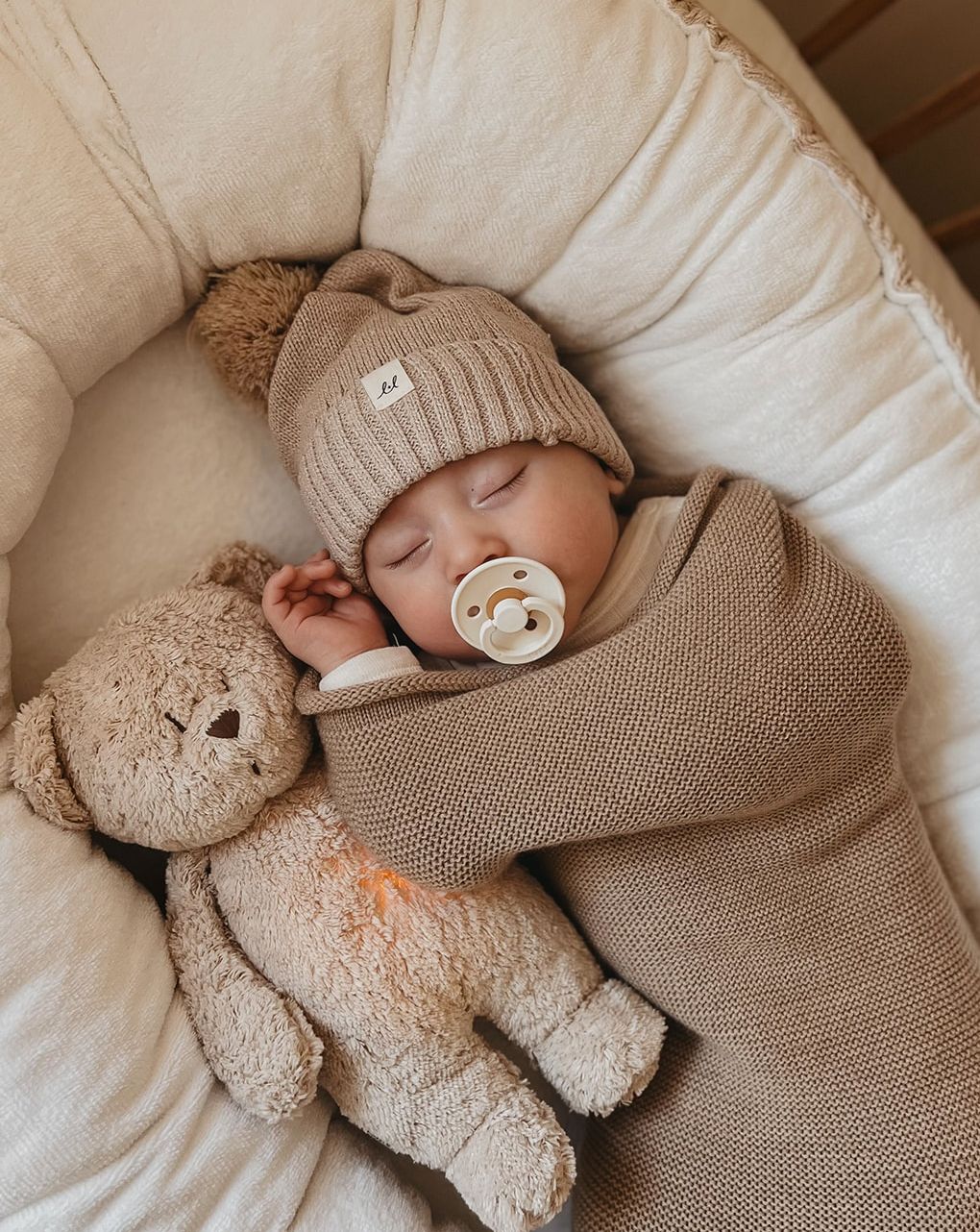 Moonie αρκουδάκι με φως από οργανικό βαμβάκι χρώμα sand - MOONIES