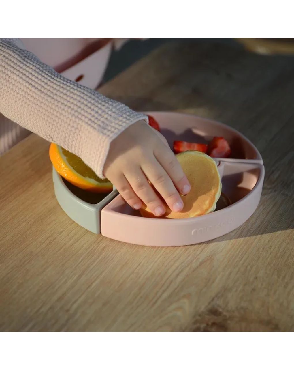 Minikoioi πιάτο puzzle σιλικόνης με αποσπώμενες θέσεις mineral blue/powder grey 0907-101390002 - MinikOiOi