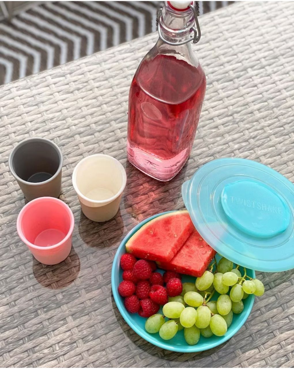 Twistshake πιάτο αντιολισθητικό 6m+ παστελ μπλε 32-08-78160 - Twistshake