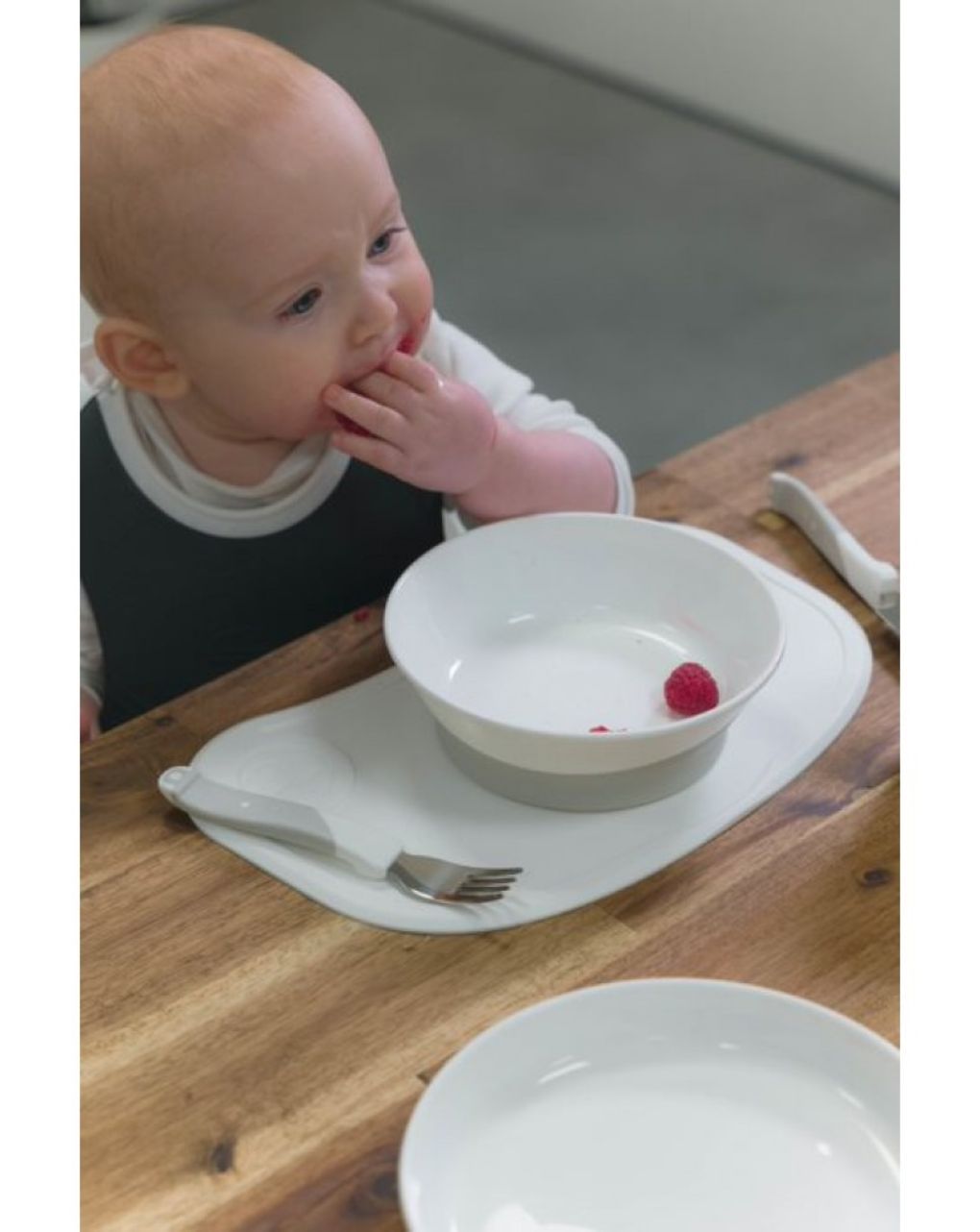 Twistshake ανοξείδωτο σετ κουτάλι, μαχαίρι, πιρούνι 12m+ λευκό 32-08-78217 - Twistshake