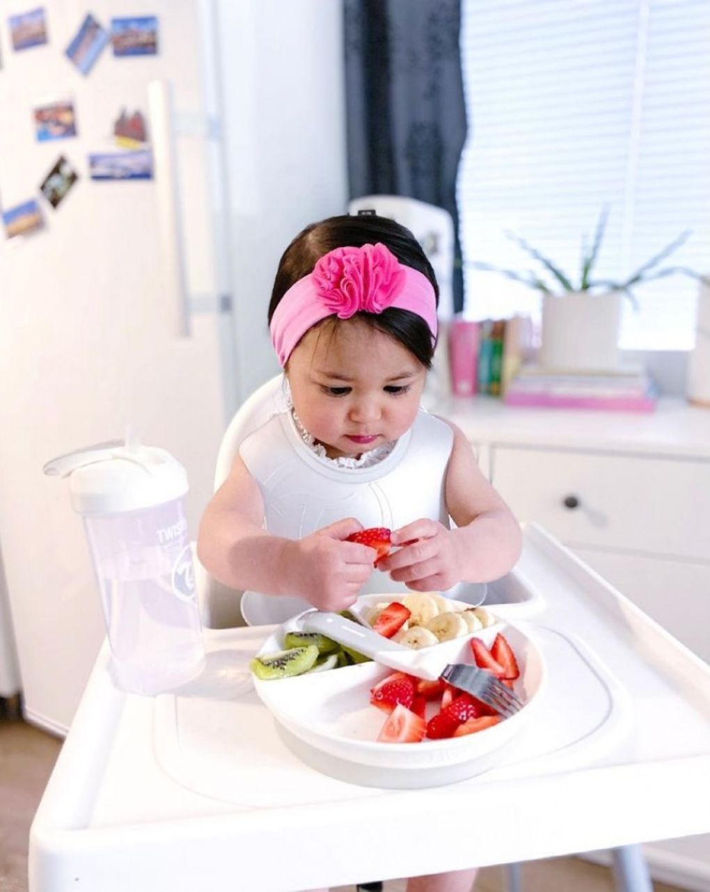 Twistshake πιάτο με χωρίσματα αντιολισθητικό 6m+μηνών λευκό 32-08-78177 - Twistshake