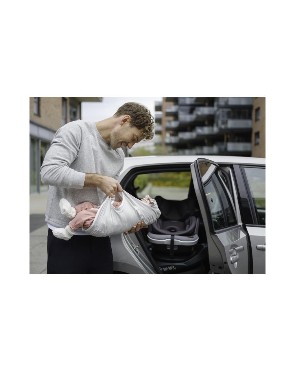 Besafe izi transfer για τη μεταφορά μωρού light grey 11008860.lg - Be Safe