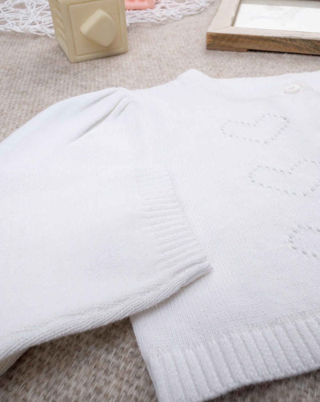 βρεφικό ζακετάκι πλεκτό λευκό με διάτρητα για κορίτσι - Prénatal