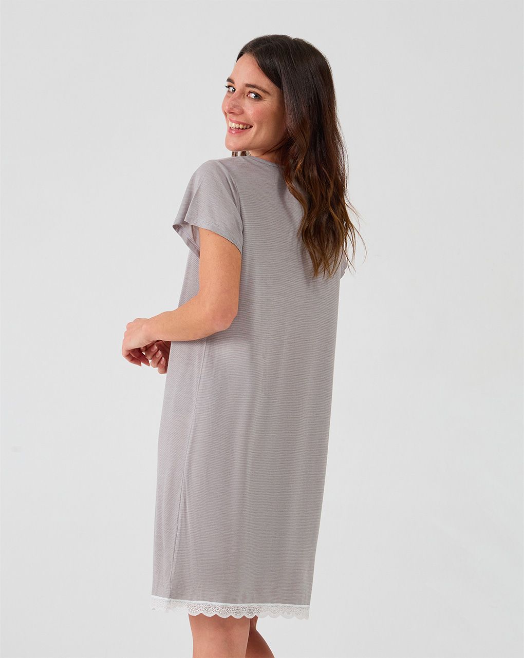 γυναικείο νυχτικό εγκυμοσύνης/θηλασμού γκρι με δαντέλα - Prénatal