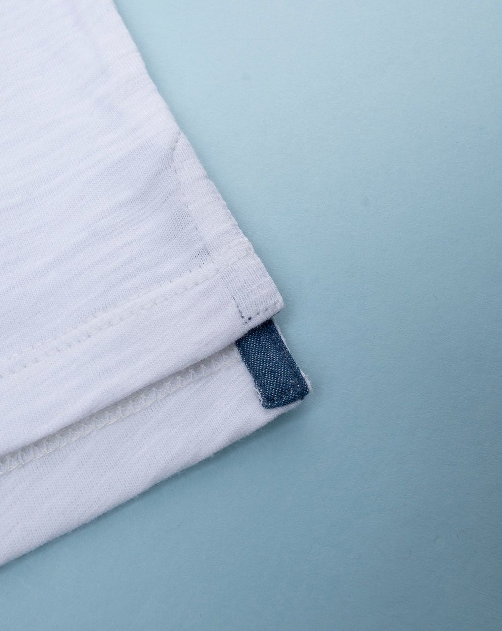 παιδικό t-shirt λευκό με τσέπη denim για αγόρι - Prénatal