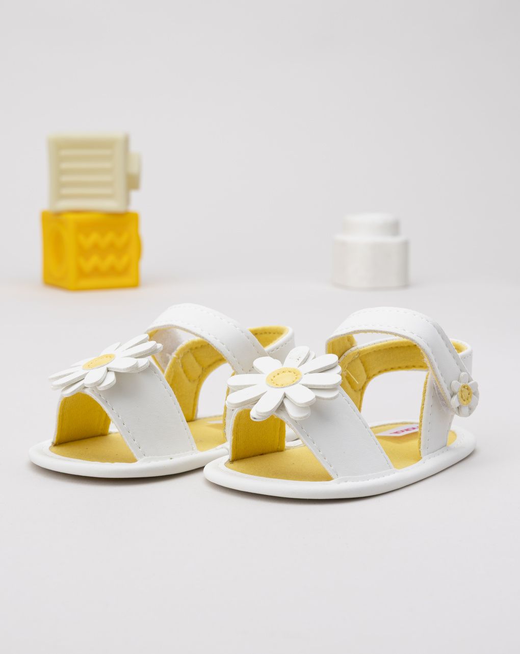 βρεφικά παπούτσια αγκαλιάς σανδάλια λευκά με μαργαρίτες για κορίτσι - Prénatal