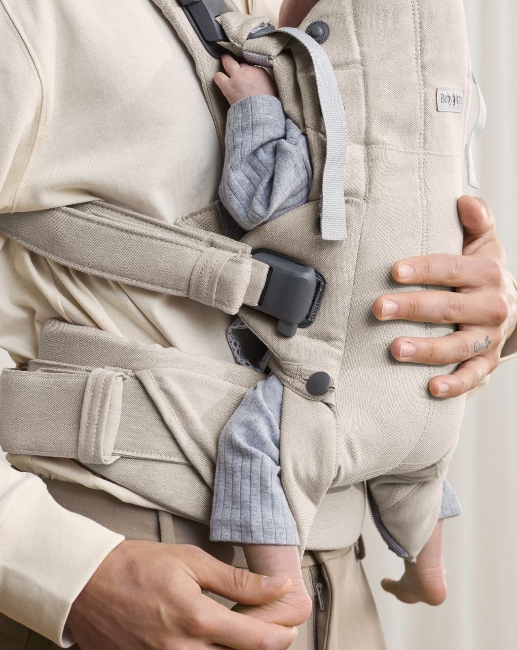 Babybjörn μάρσιπος harmony woven mélange light beige 088032 - Baby Bjorn