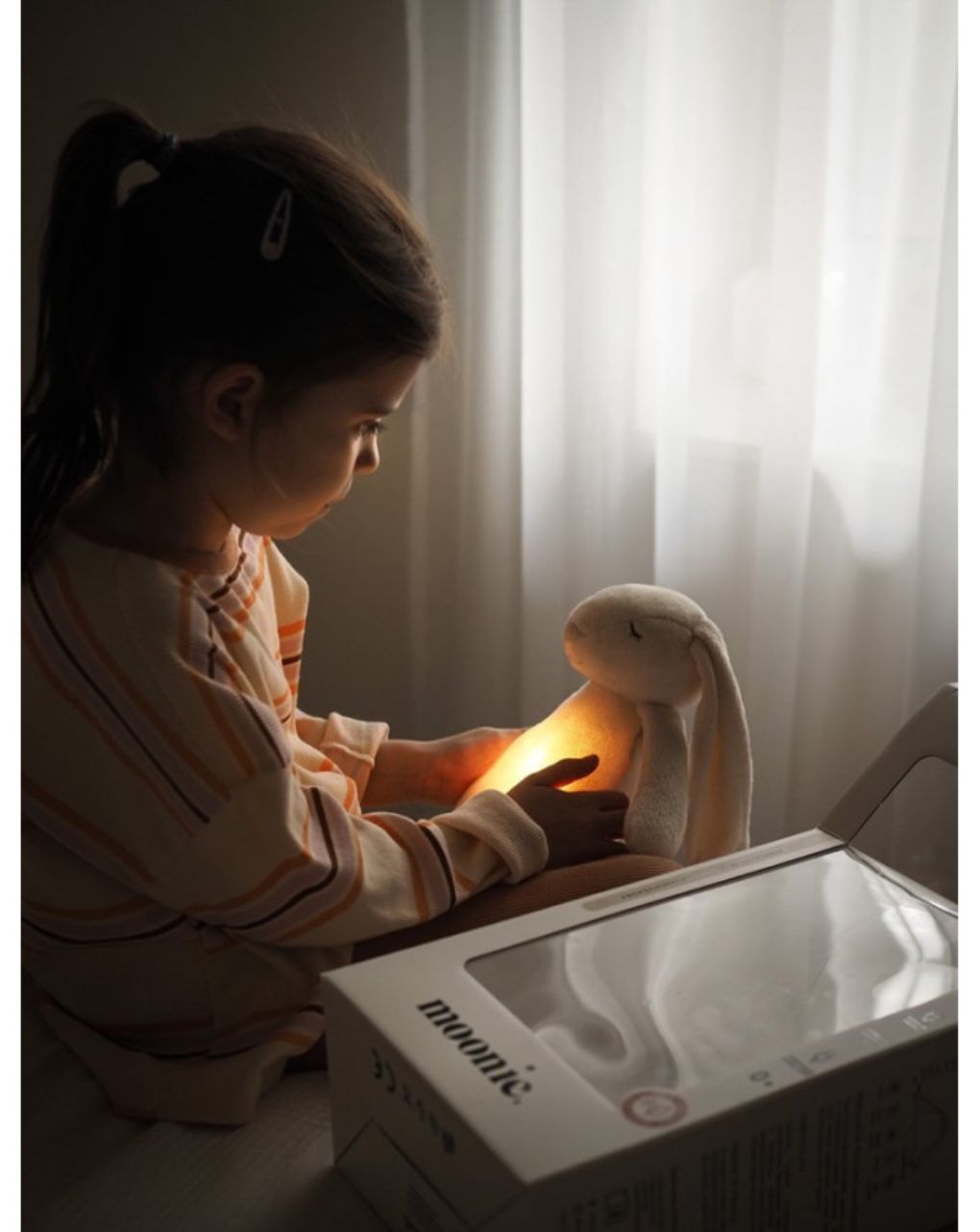 Moonie 2.0 the humming friend επαναφορτιζόμενο βοήθημα ύπνου με αισθητήρα κλάματος και φωτισμό cream bunny - MOONIES