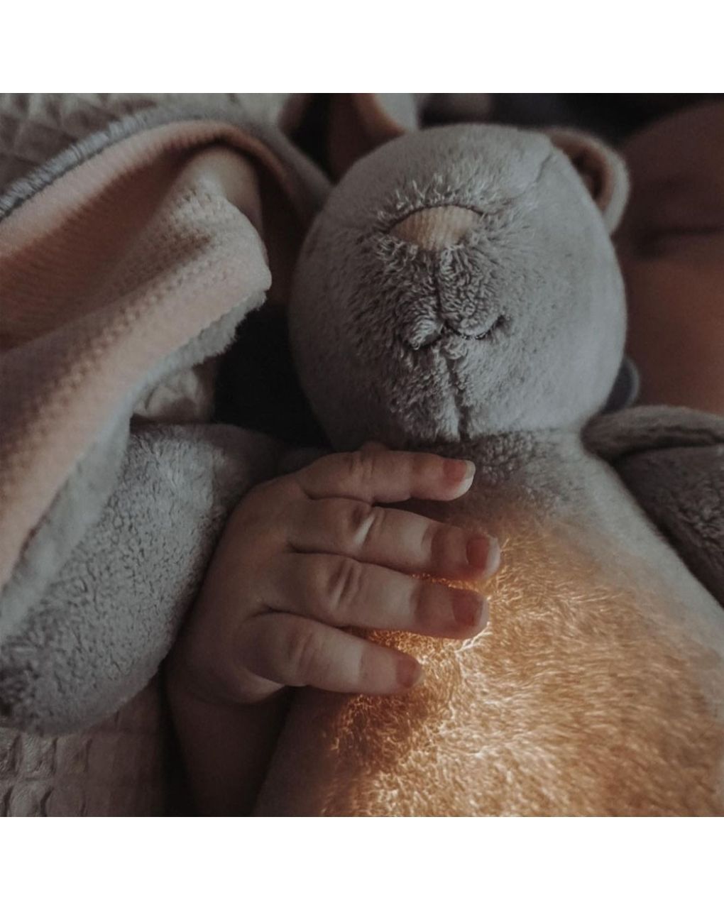 Moonie 2.0 the humming friend επαναφορτιζόμενο βοήθημα ύπνου με αισθητήρα κλάματος και φωτισμό silver bunny - MOONIES