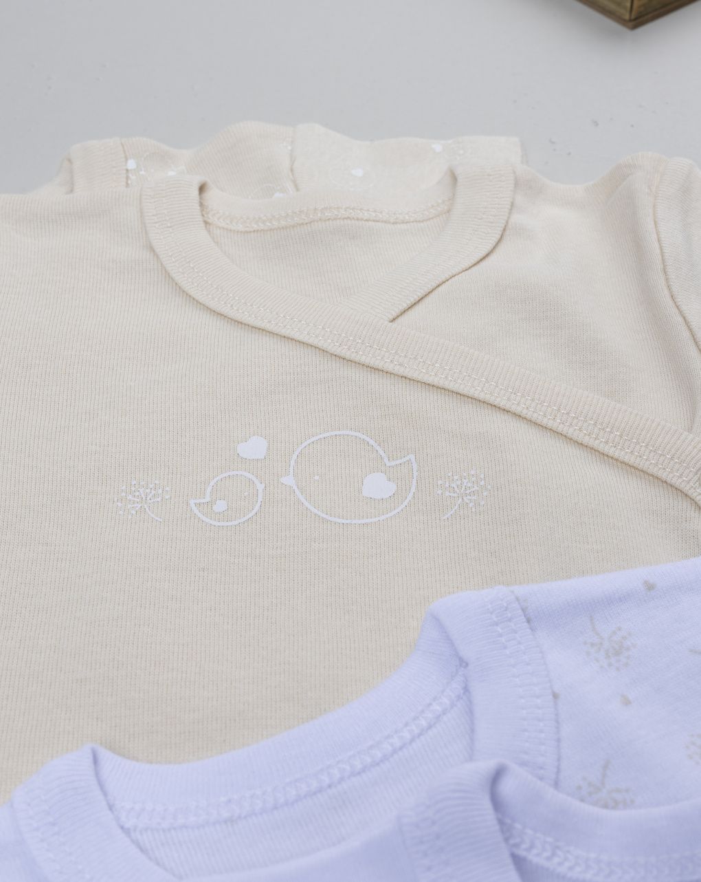 βρεφικά κορμάκια μπεζ/λευκά με πουλάκια πακέτο x5 για κορίτσι - Prénatal