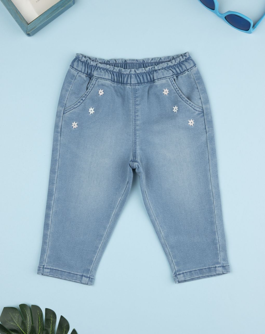 βρεφικό τζιν παντελόνι γαλάζιο με λουλούδια για κορίτσι