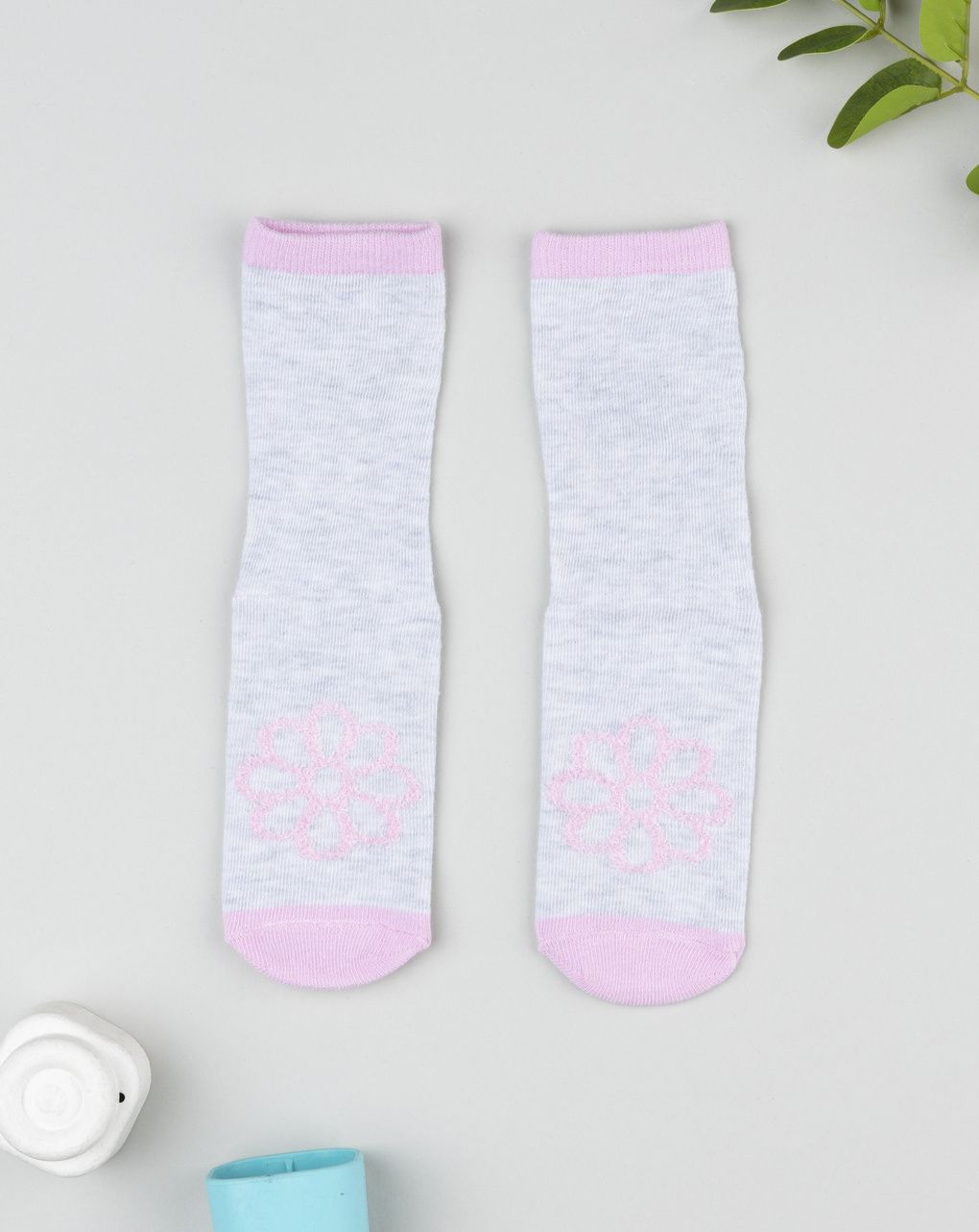 παιδικές αντιολισθητικές κάλτσες με μαργαρίτα για κορίτσι