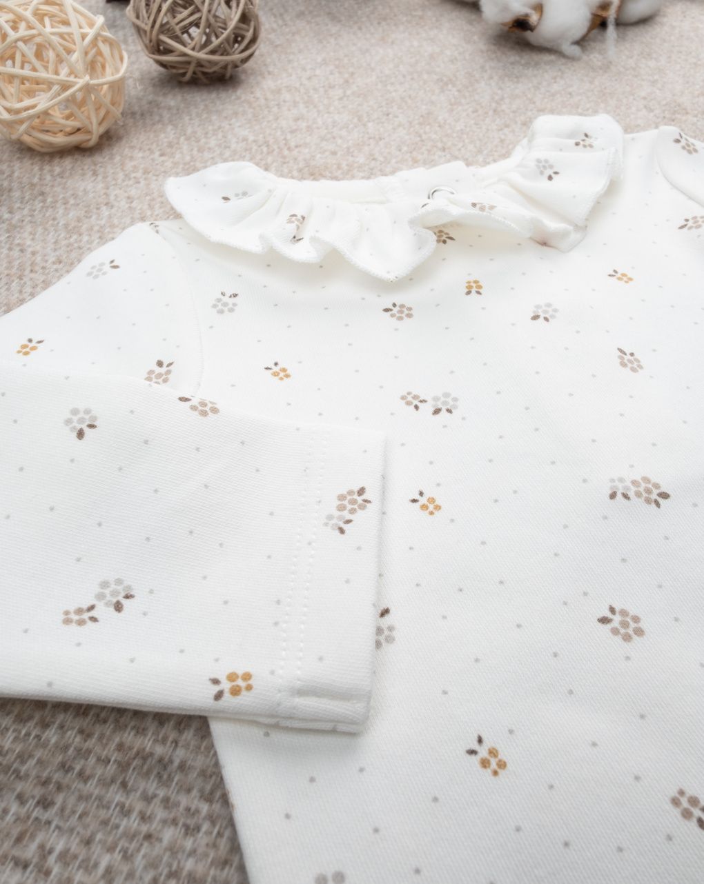βρεφικό κορμάκι λευκό με λουλούδια για κορίτσι - Prénatal