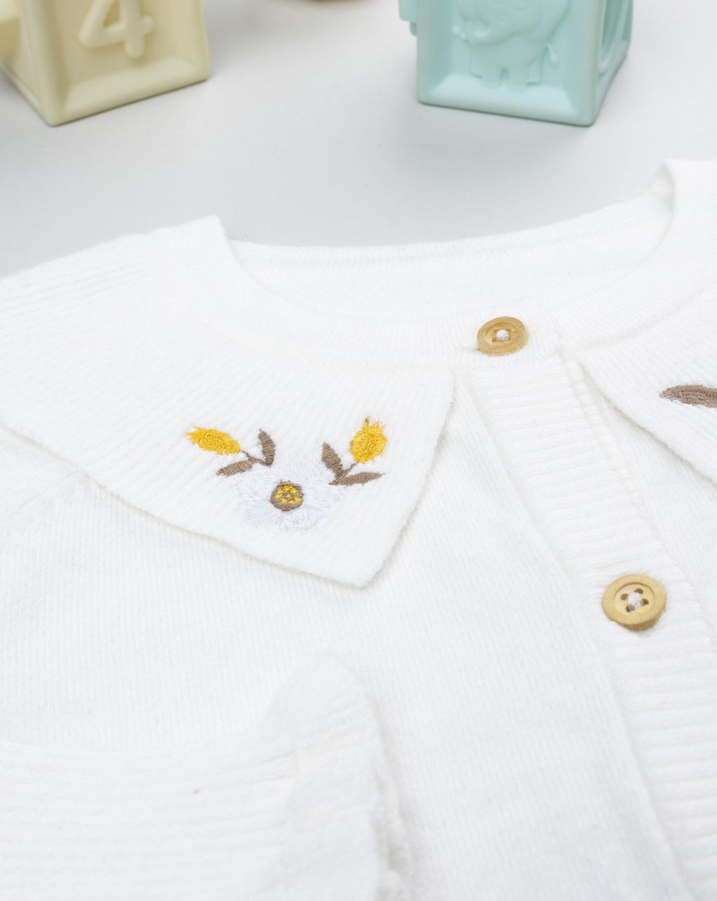 παιδική ζακέτα πλεκτή λευκή με λουλούδια για κορίτσι - Prénatal