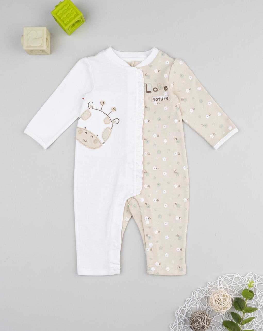 βρεφικό φορμάκι μπεζ/λευκό nature για κορίτσι