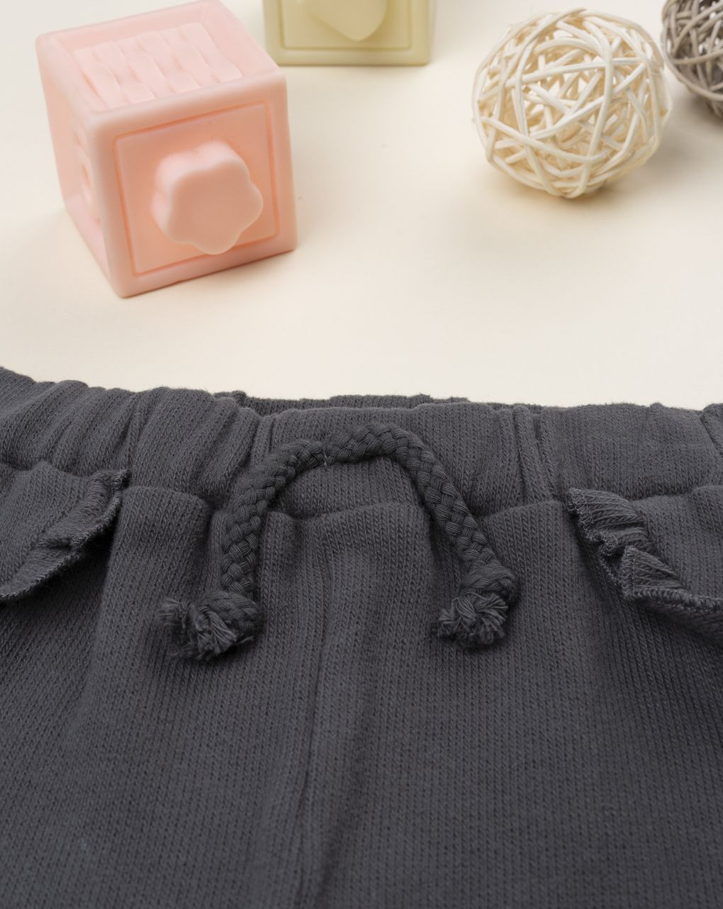 βρεφικό παντελόνι γκρι με βολάν για κορίτσι - Prénatal