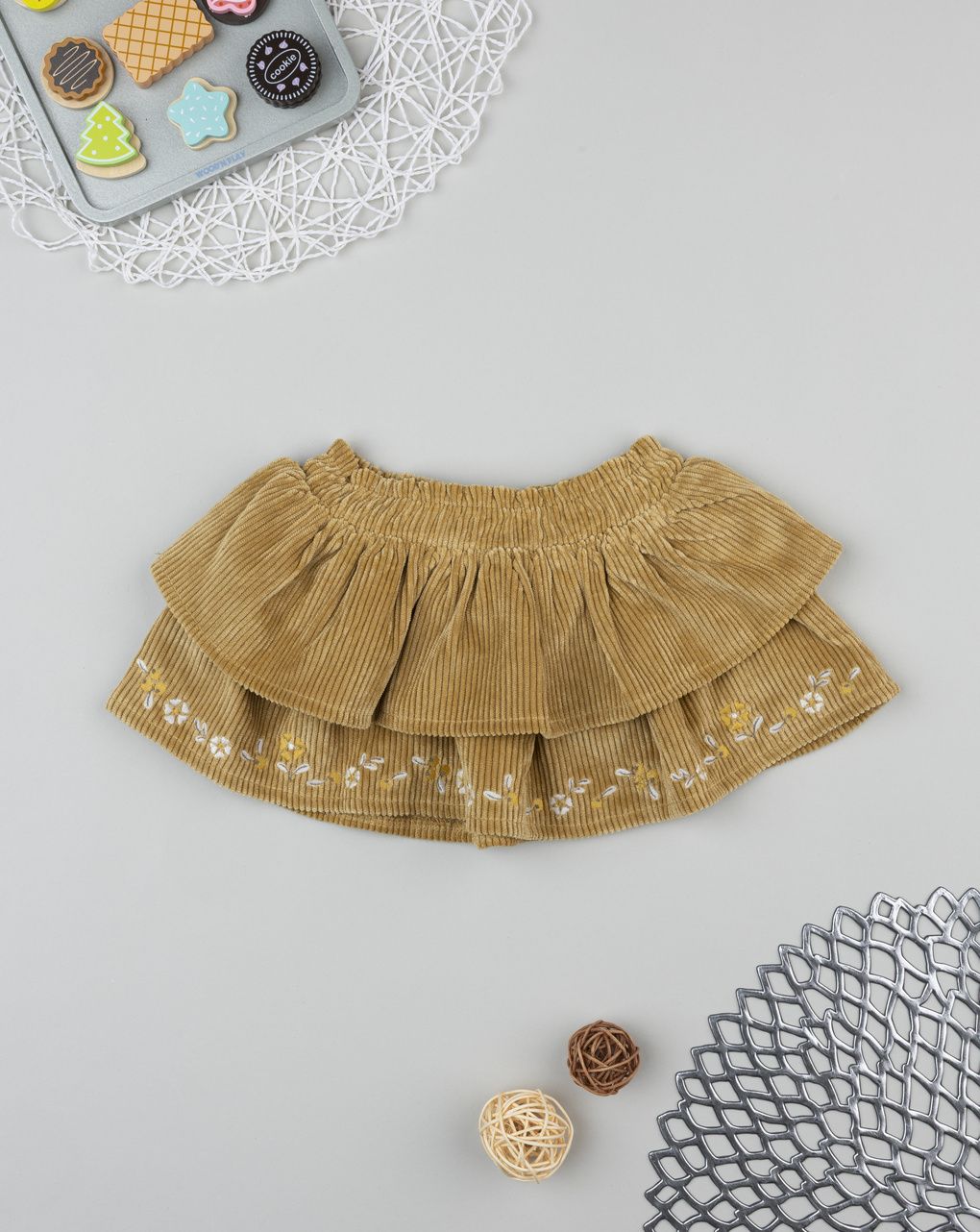 βρεφική φούστα κοτλέ καφέ με λουλούδια για κορίτσι