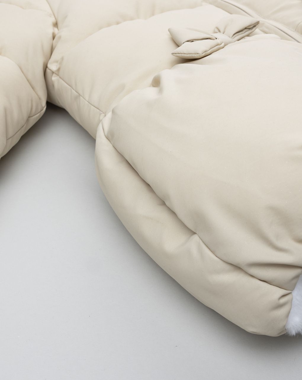 παιδικό μπουφάν puffer μπεζ με φιογκάκια για κορίτσι - Prénatal