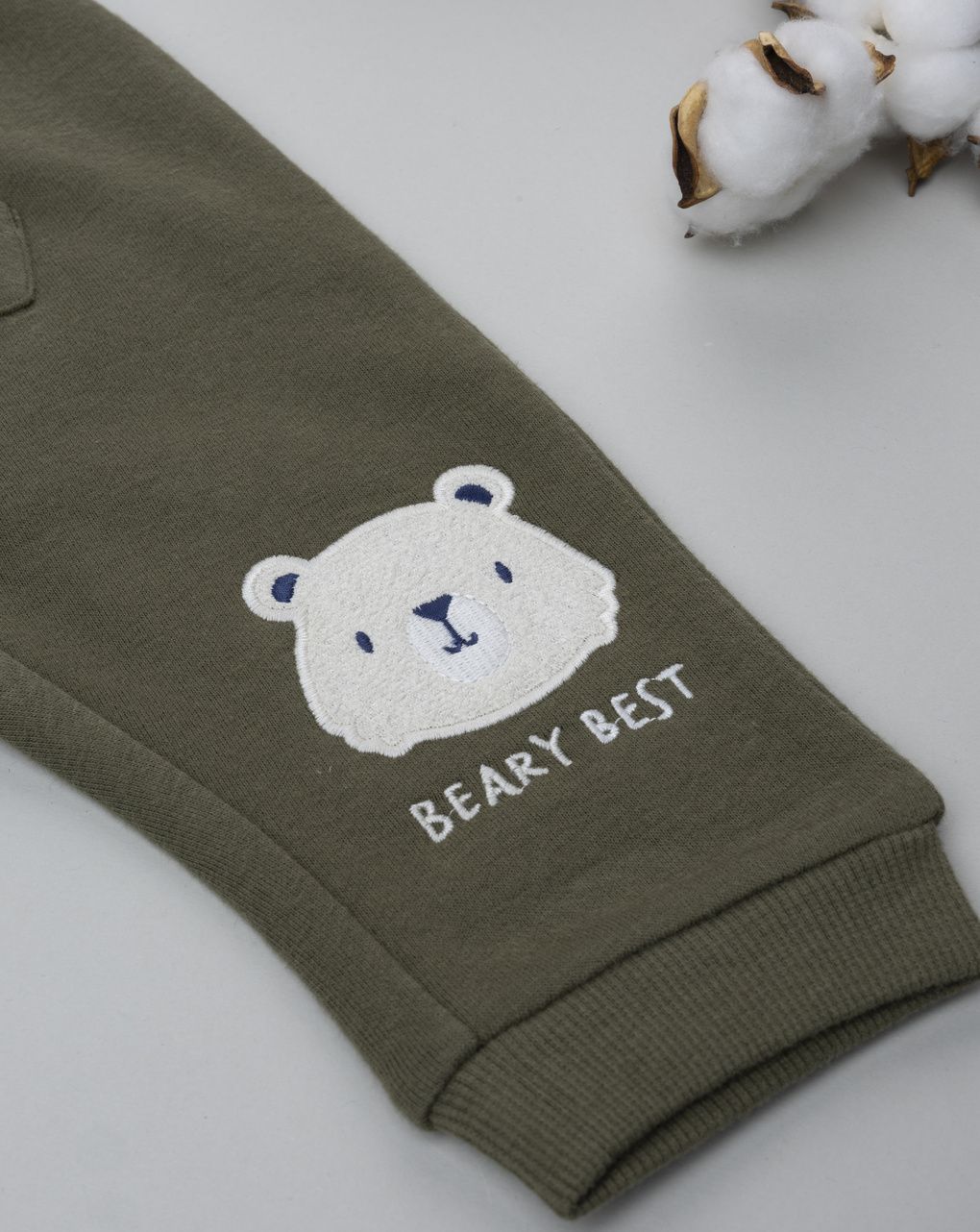 βρεφικό παντελόνι φόρμας χακί με αρκουδάκια για αγόρι - Prénatal