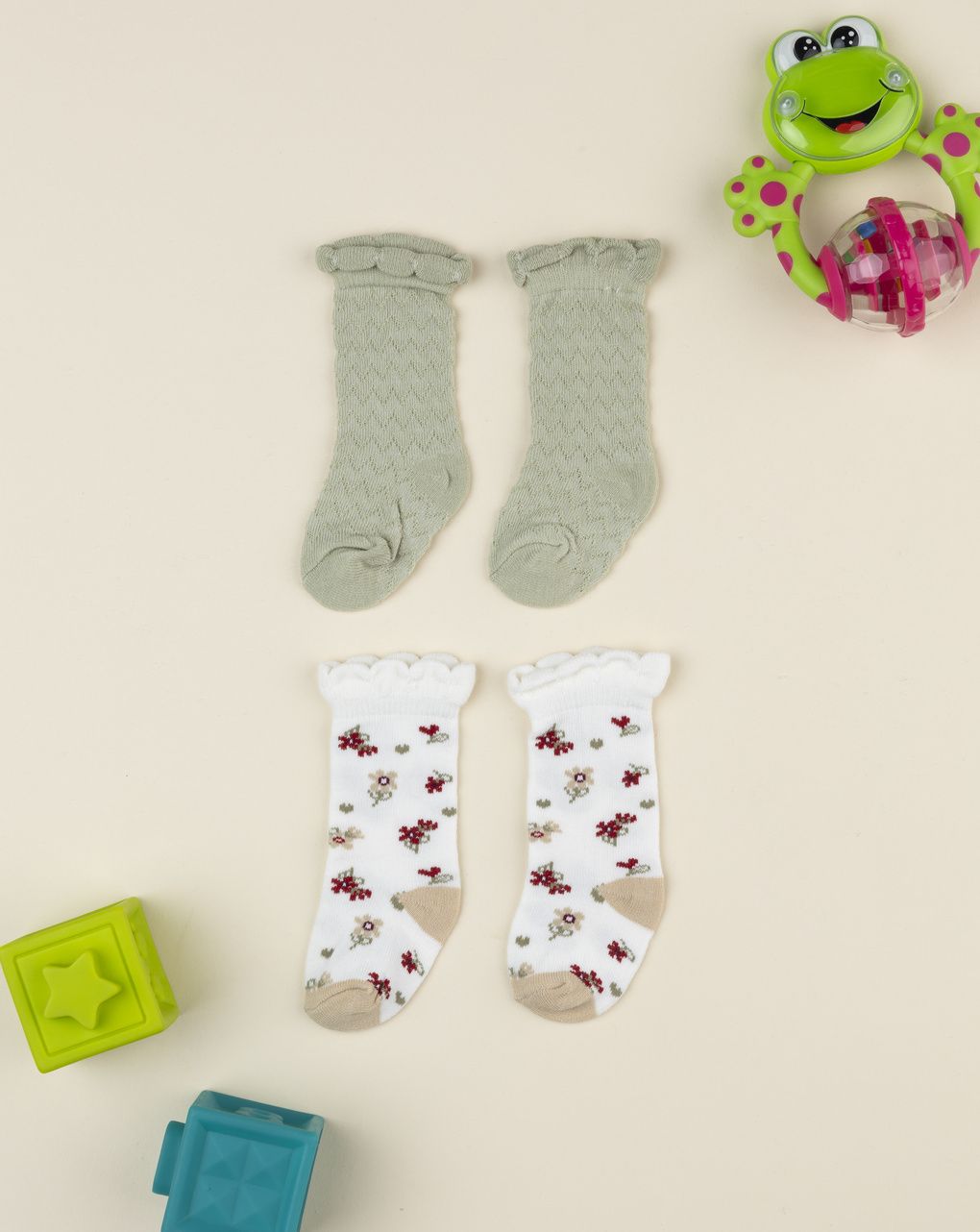 βρεφικά καλτσάκια με λουλούδια πακέτο x2 για κορίτσι