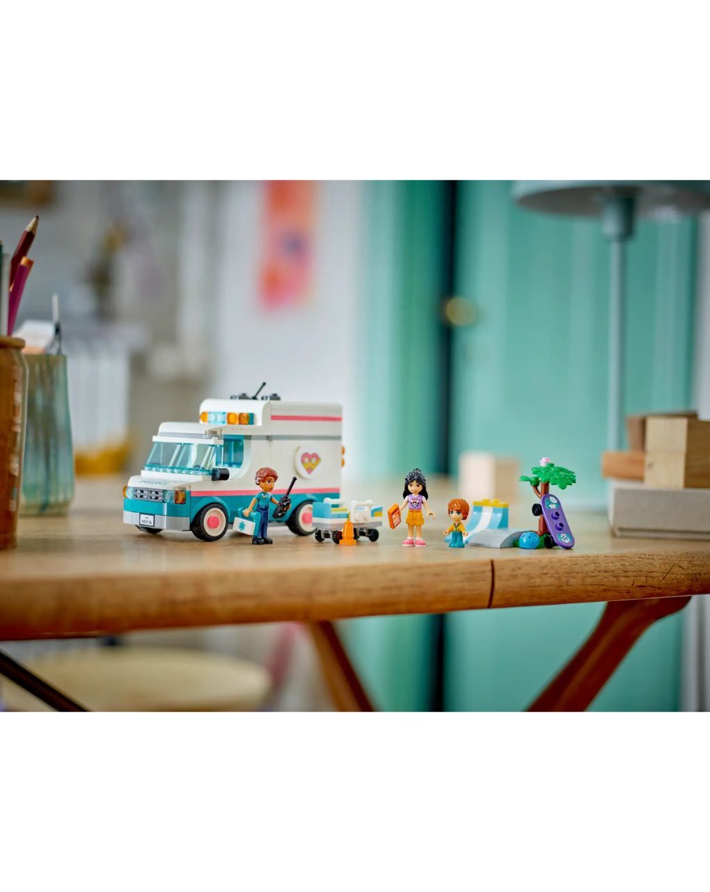 Lego friends heartlake city hospital ambulance 42613 - LEGO