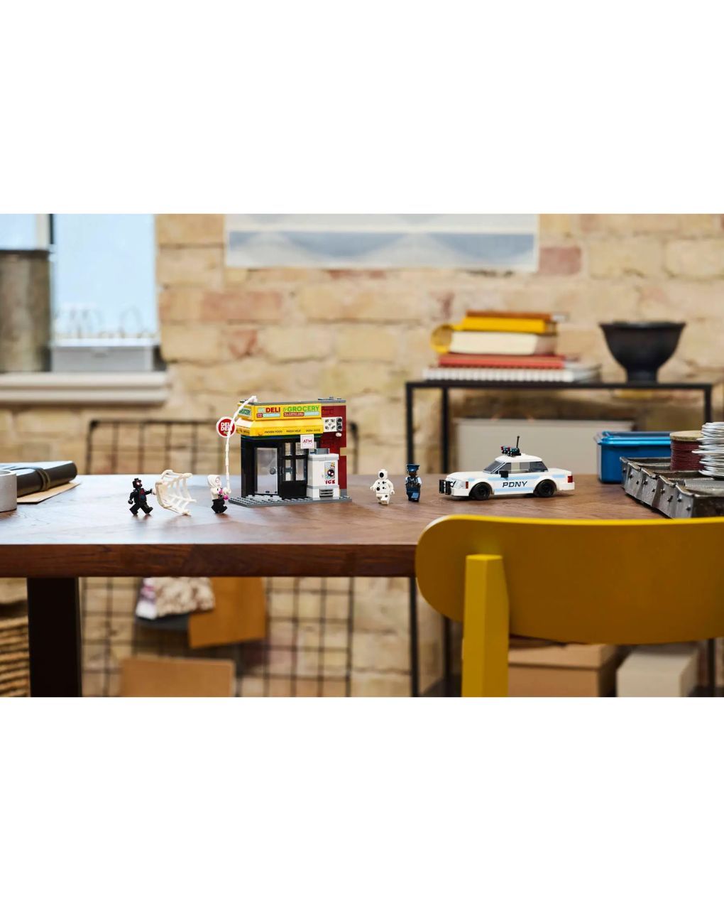 Lego marvel super heroes spider-verse: miles morales vs. the spot 76311 - Lego