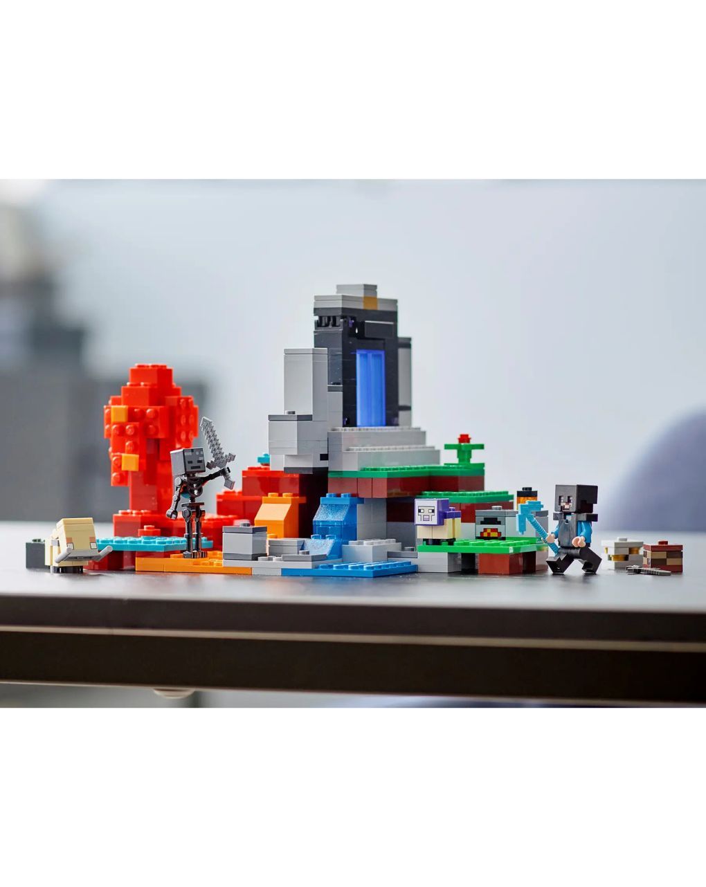 Lego minecraft the ruined portal 21172 - LEGO