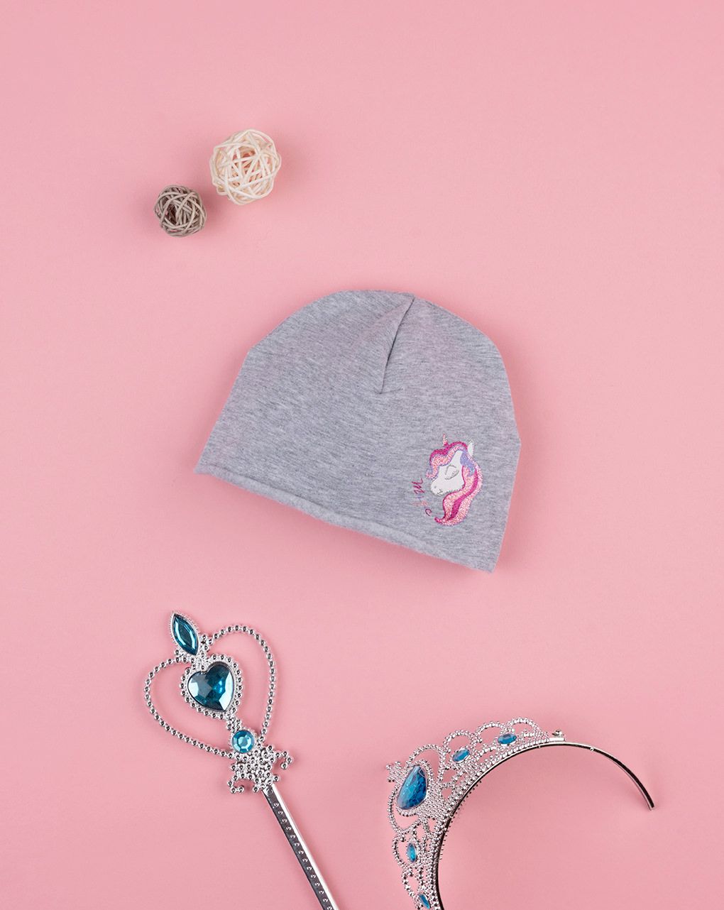 βρεφικό σκουφάκι γκρι με μονόκερο για κορίτσι