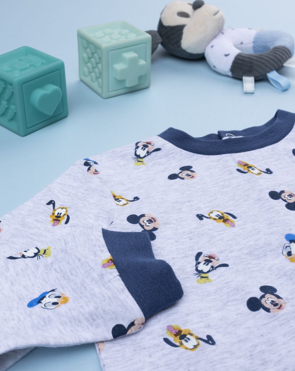 βρεφική ολόσωμη πιτζάμα γκρι mickey & friends για αγόρι - Prénatal