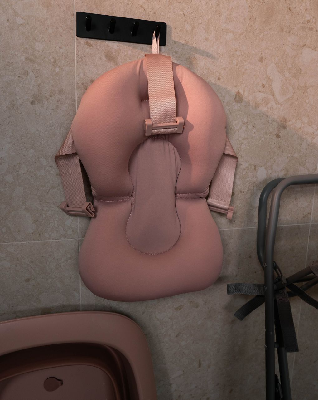 Twistshake βρεφικό μπανάκι με μειωτή και βοηθητική κανάτα faded pink 32-08-78145 - Twistshake