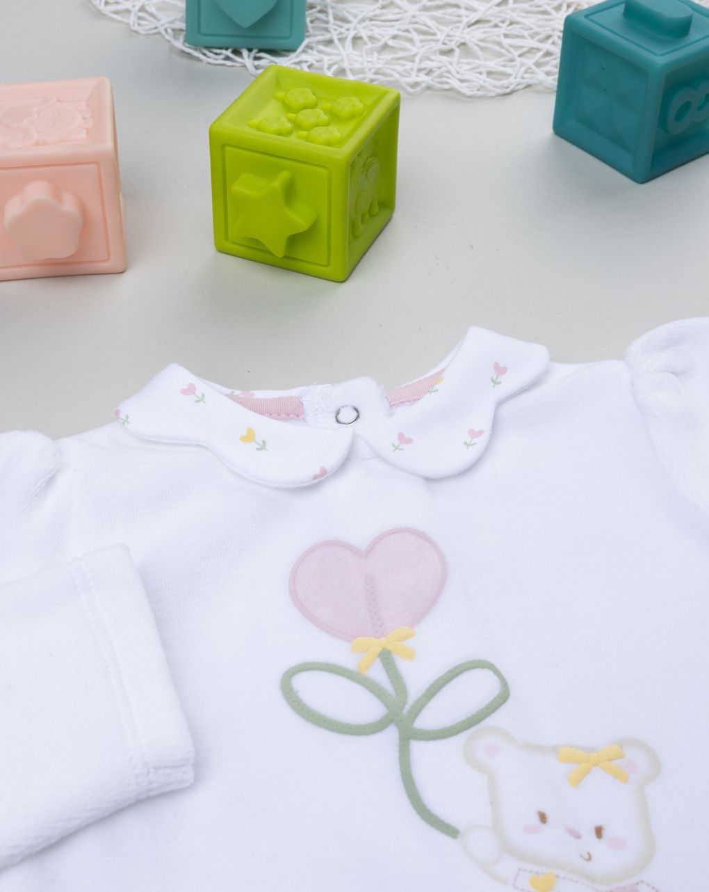 βρεφικό φορμάκι σενίλ λευκό με αρκουδάκι για κορίτσι - Prénatal