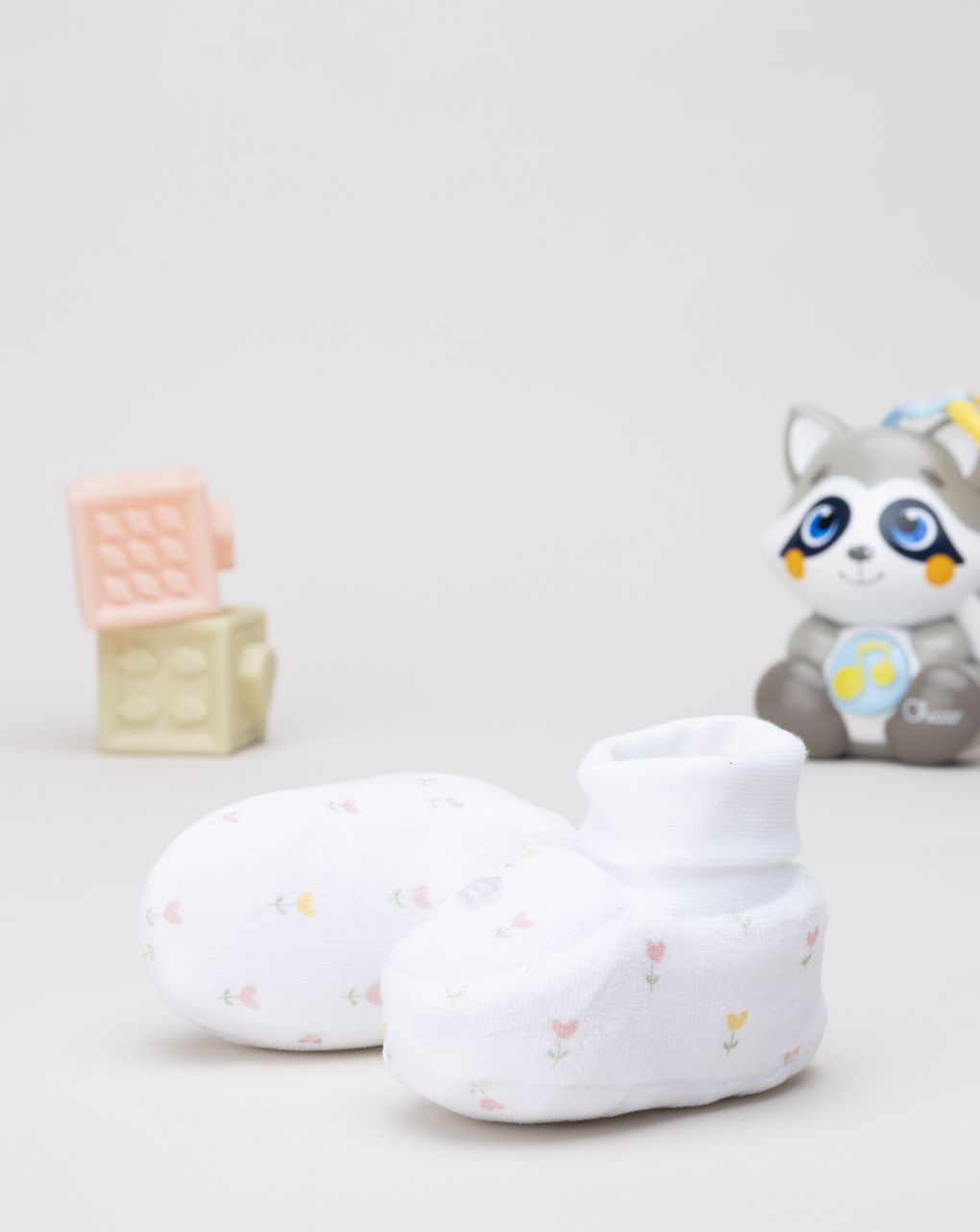 βρεφικά παπούτσια αγκαλιάς σενίλ λευκά φλοράλ για κορίτσι - Prénatal