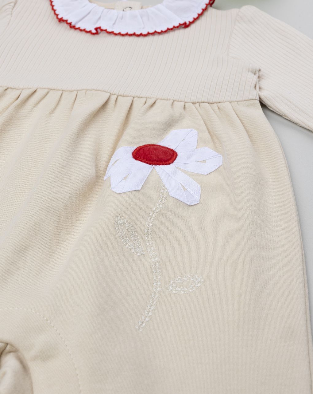 βρεφικό φορμάκι μπεζ με λουλούδι για κορίτσι - Prénatal