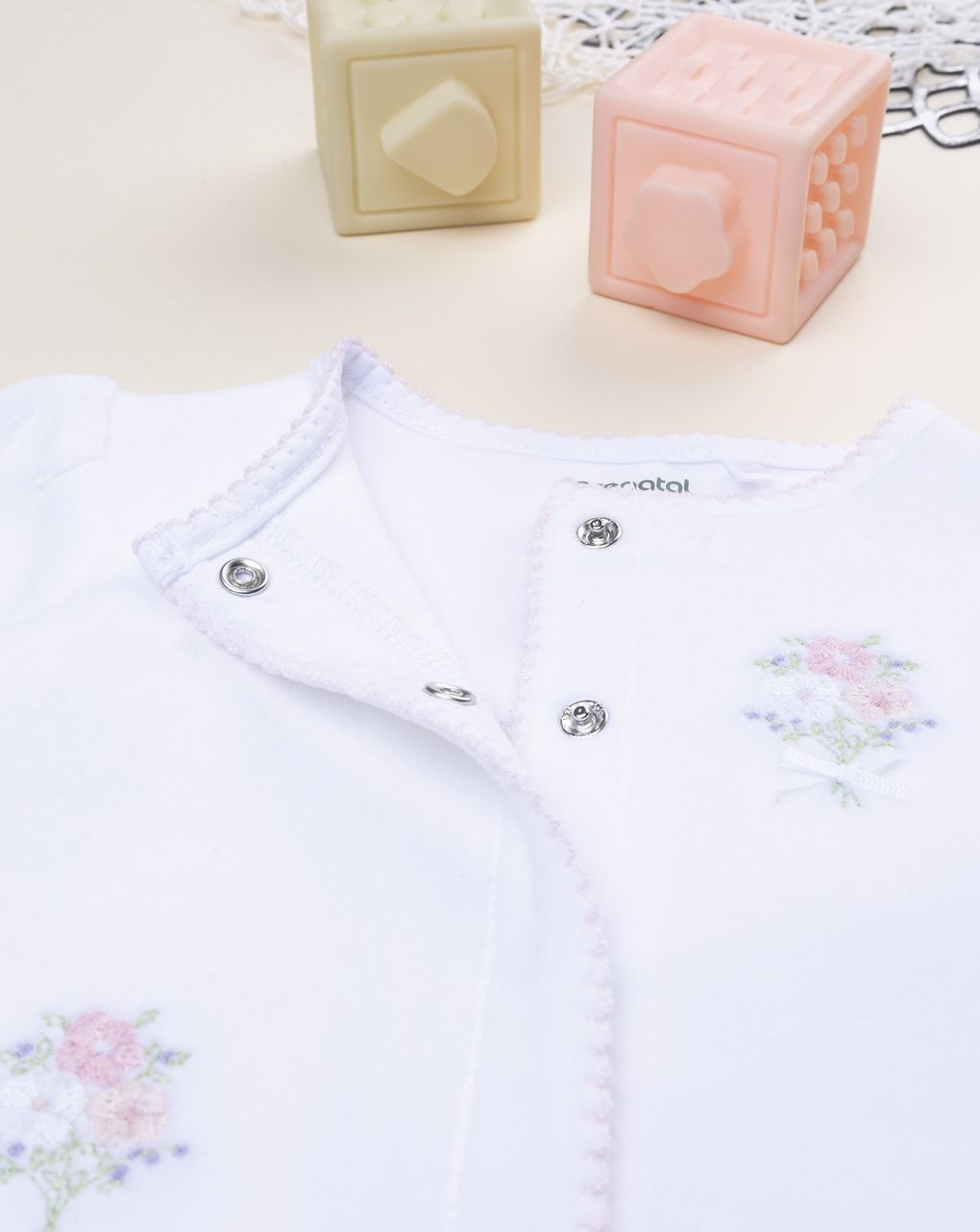 βρεφικό φορμάκι βελουτέ λευκό με λουλούδια για κορίτσι - Prénatal
