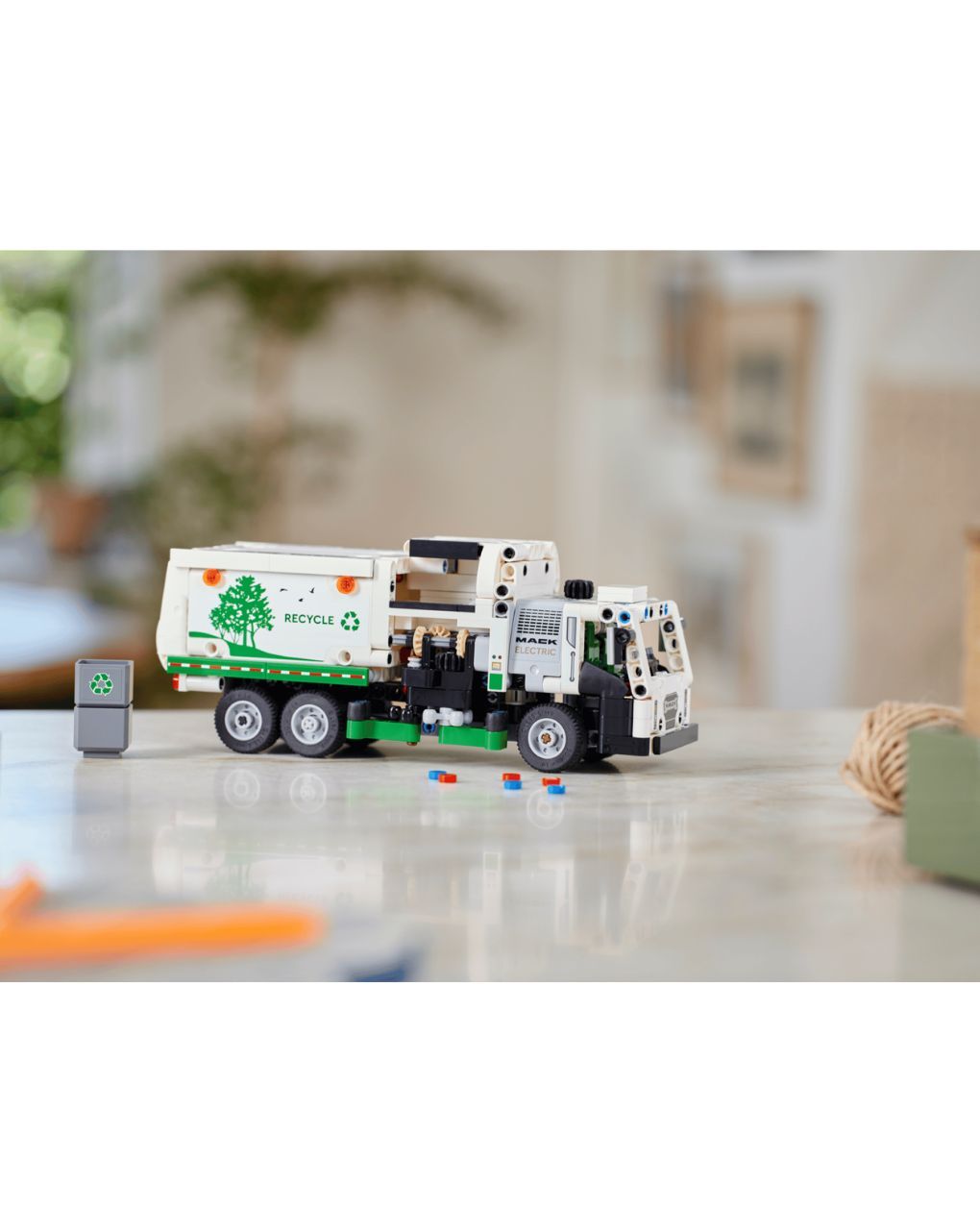 Lego technic mack lr electric garbage truck 42167 - Lego