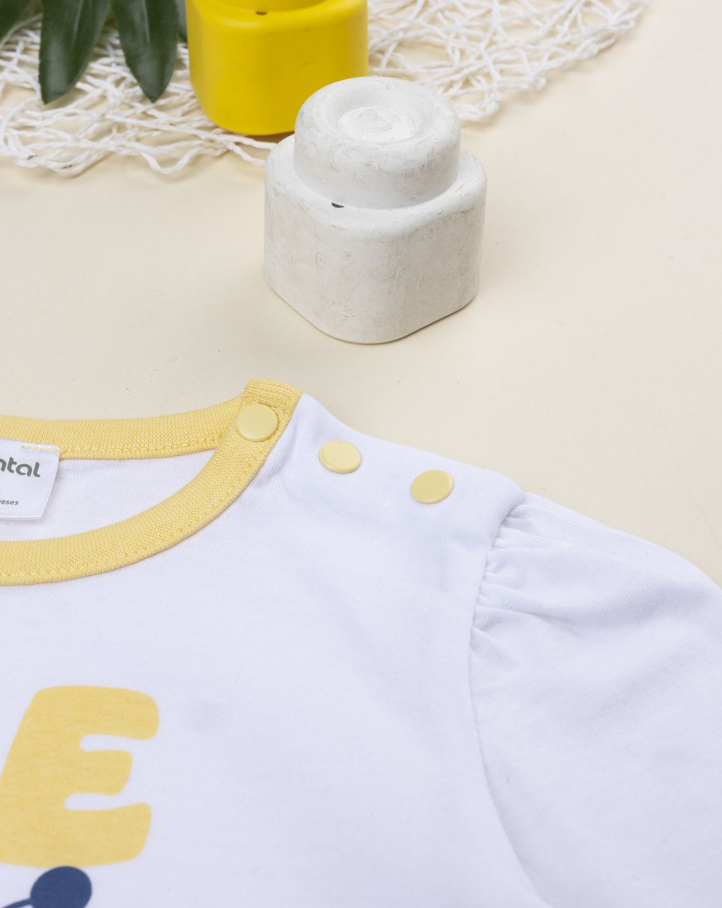 βρεφική πιτζάμα λευκή/κίτρινη με μέλισσες για κορίτσι - Prénatal