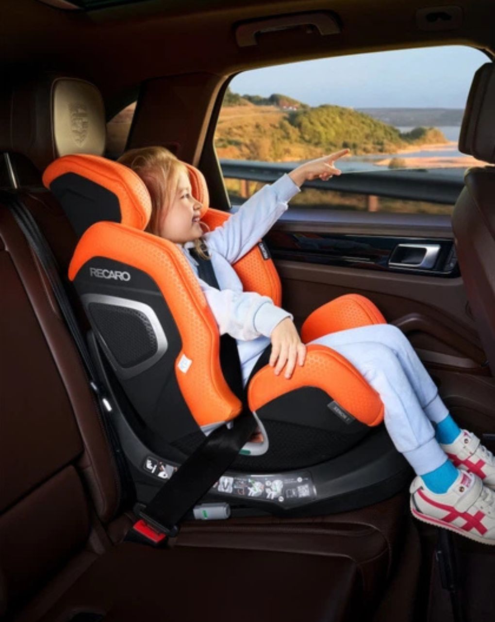 Recaro κάθισμα αυτοκινήτου xenon 1 360° i-size (40-125cm) vibrant orange b1102053 - Recaro