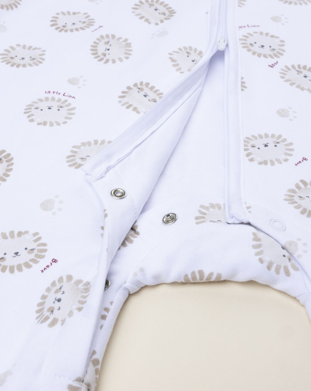 βρεφικός υπνόσακος λευκός με λιονταράκια 1,5 tog - Prénatal