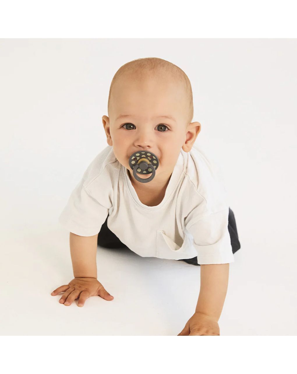 Bibs σετ πιπίλες 2τμχ studio collection latex 6-18m polka dot sage/iron 12034105 - BIBS