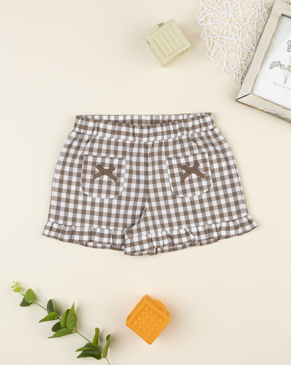 βρεφικό σορτσάκι καρό vichy καφέ για κορίτσι