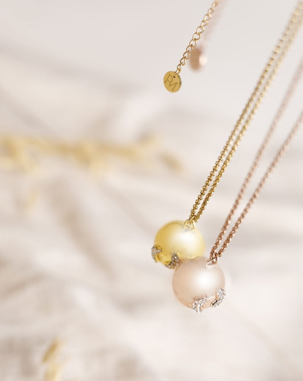 Proud mama μενταγιόν bola eva babybell glowing πατουσάκια pink pm-617 - Proud Mama