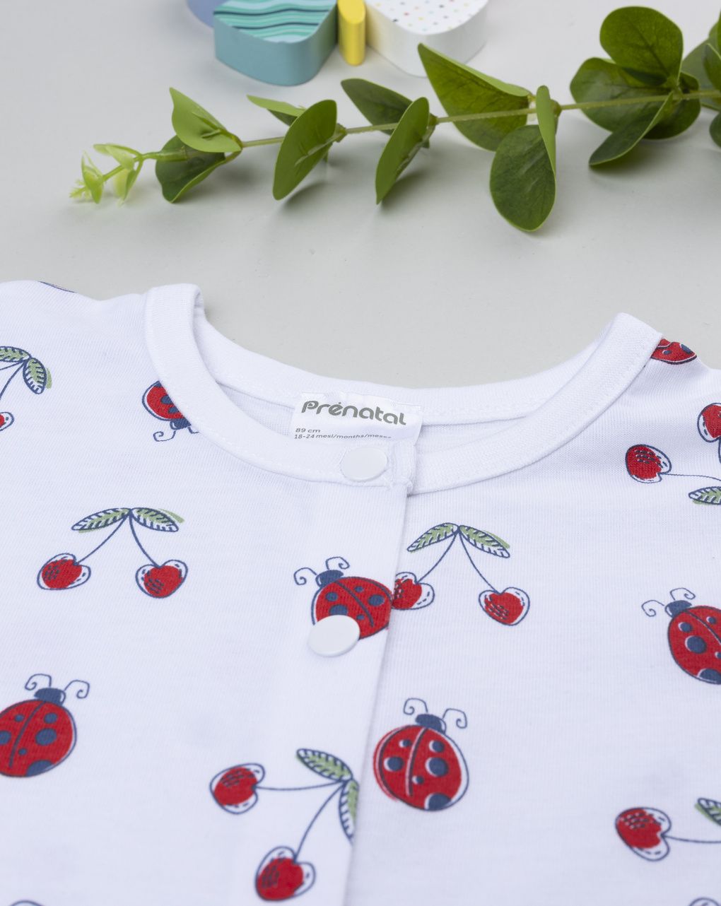 βρεφική ολόσωμη πιτζάμα λευκή με πασχαλίτσες για κορίτσι - Prénatal