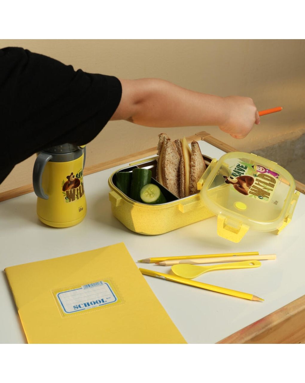 Ecolife kids παγούρι-θερμός 'masha - save the wild' 300ml yellow 33-bo-2123 - Ecolife