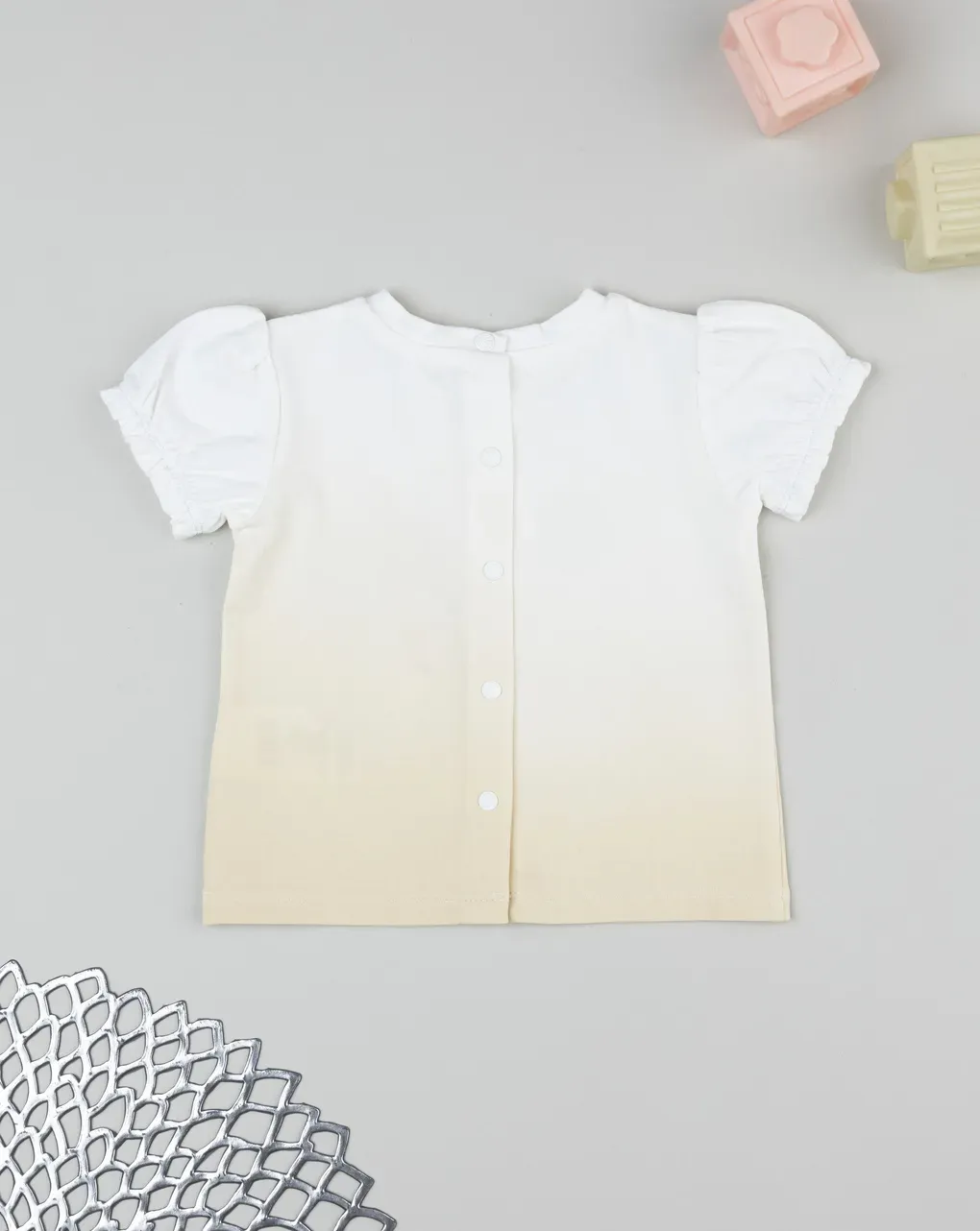 βρεφικό t-shirt λευκό/κίτρινο με κοχύλια για κορίτσι - Prénatal