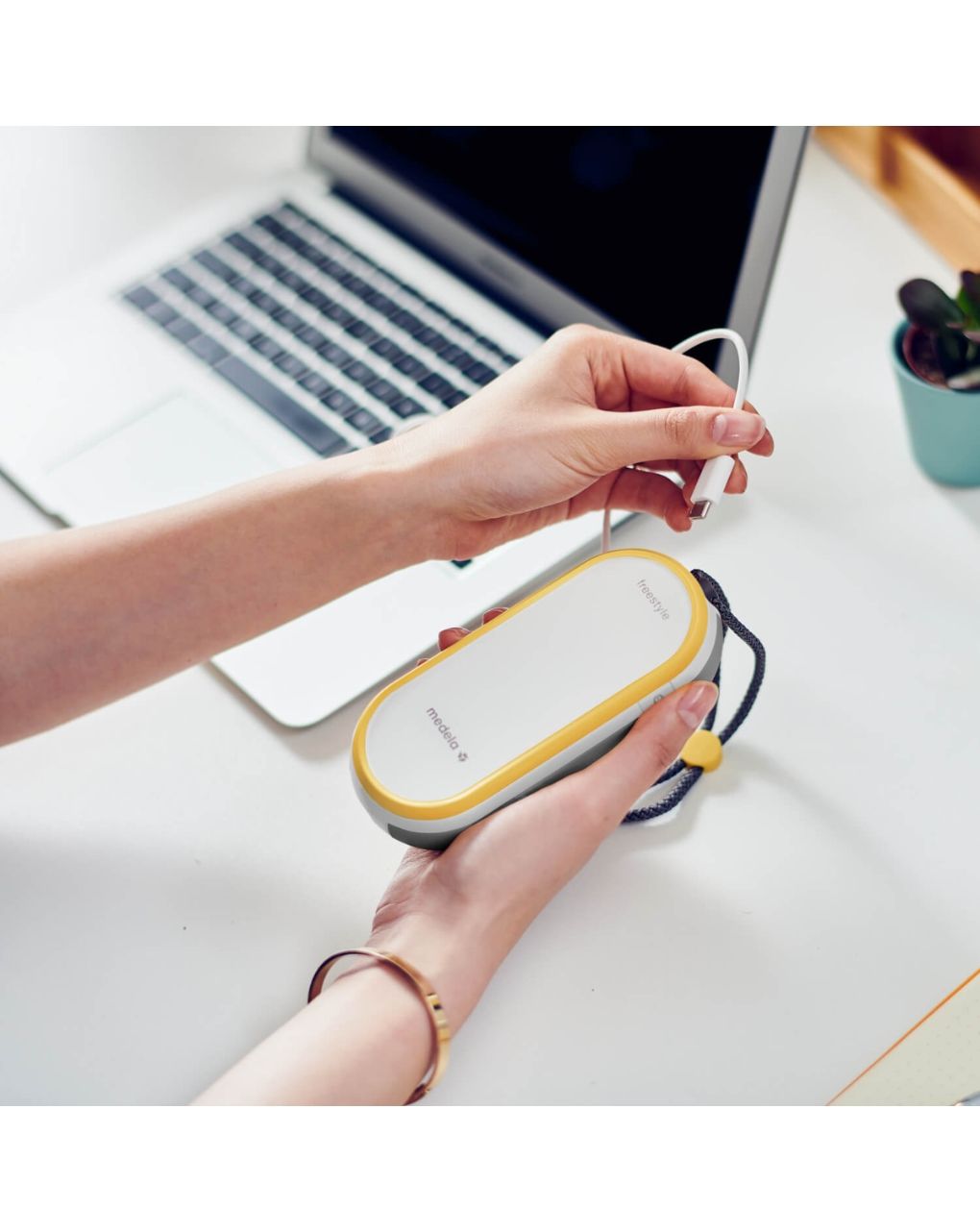 Medela θήλαστρο ηλεκτρικό διπλό freestyle™ hands-free wearable - Medela